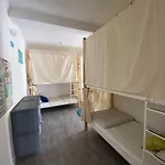 Surfer's Den *