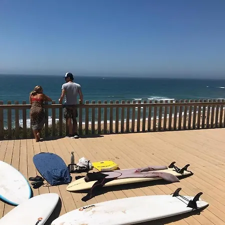 ホステル Surfer's Den エリセイラ
