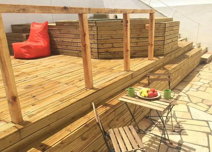 Hostel Surfer's Den