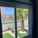 Хостел Surfer's Den *