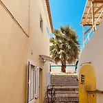 Хостел Surfer's Den Эрисейра
