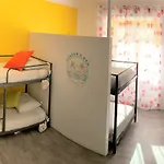 Surfer's Den Хостел Эрисейра
