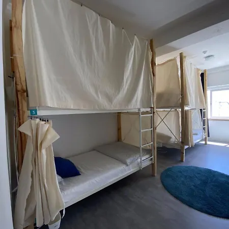 Surfer's Den Hostel Ericeira