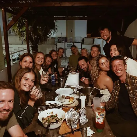 Surfer's Den Hostel Ericeira