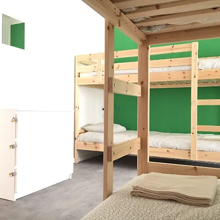 Surfer's Den Hostel Ericeira