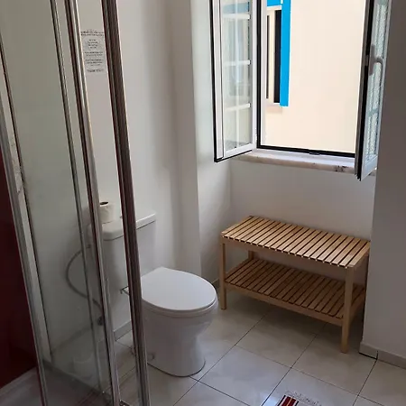 Vandrerhjem Surfer's Den Ericeira