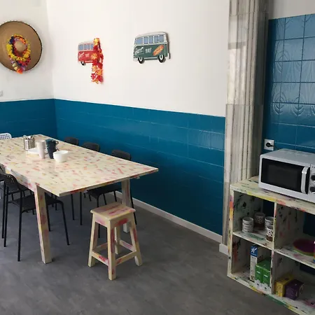 Surfer's Den Ericeira