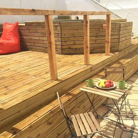 Vandrerhjem Surfer's Den