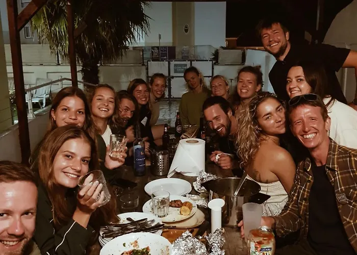 Surfer's Den Hostel Ericeira