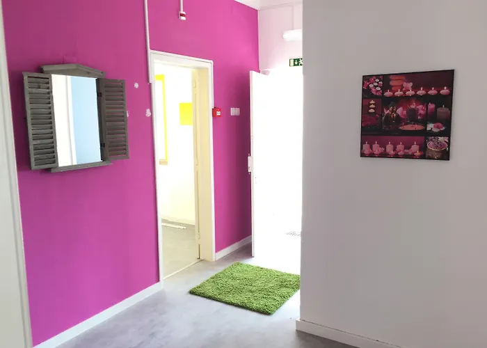 Surfer's Den Ericeira